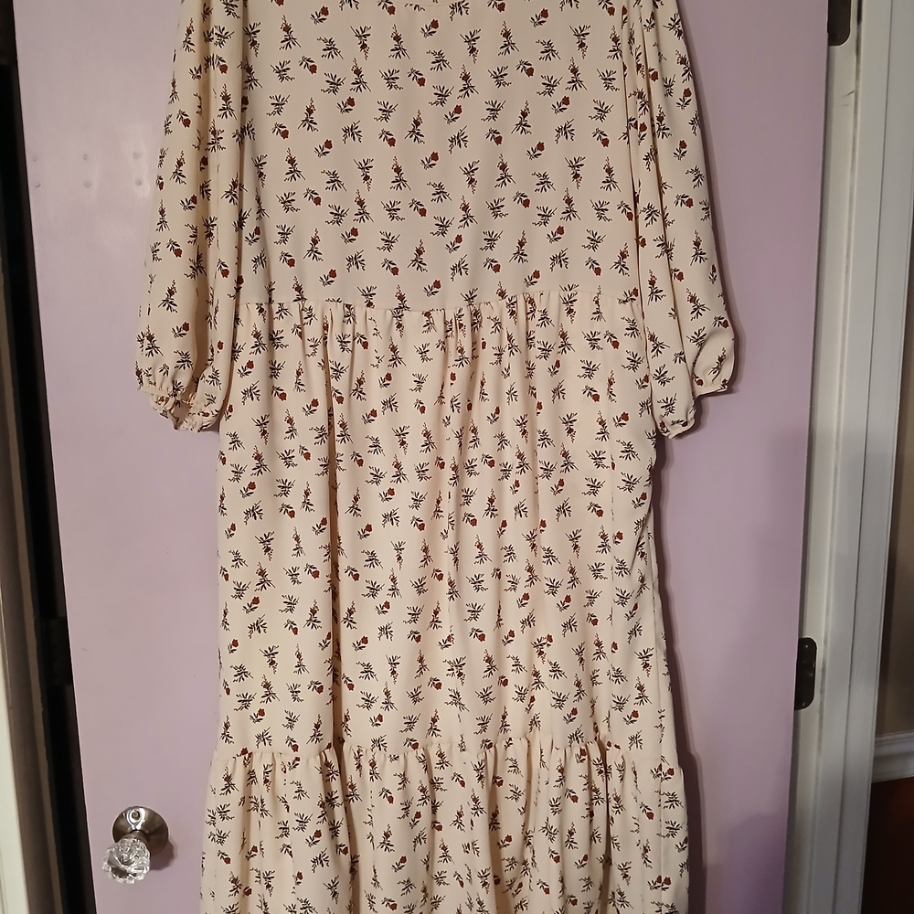 Floral Cream Maxi Dress